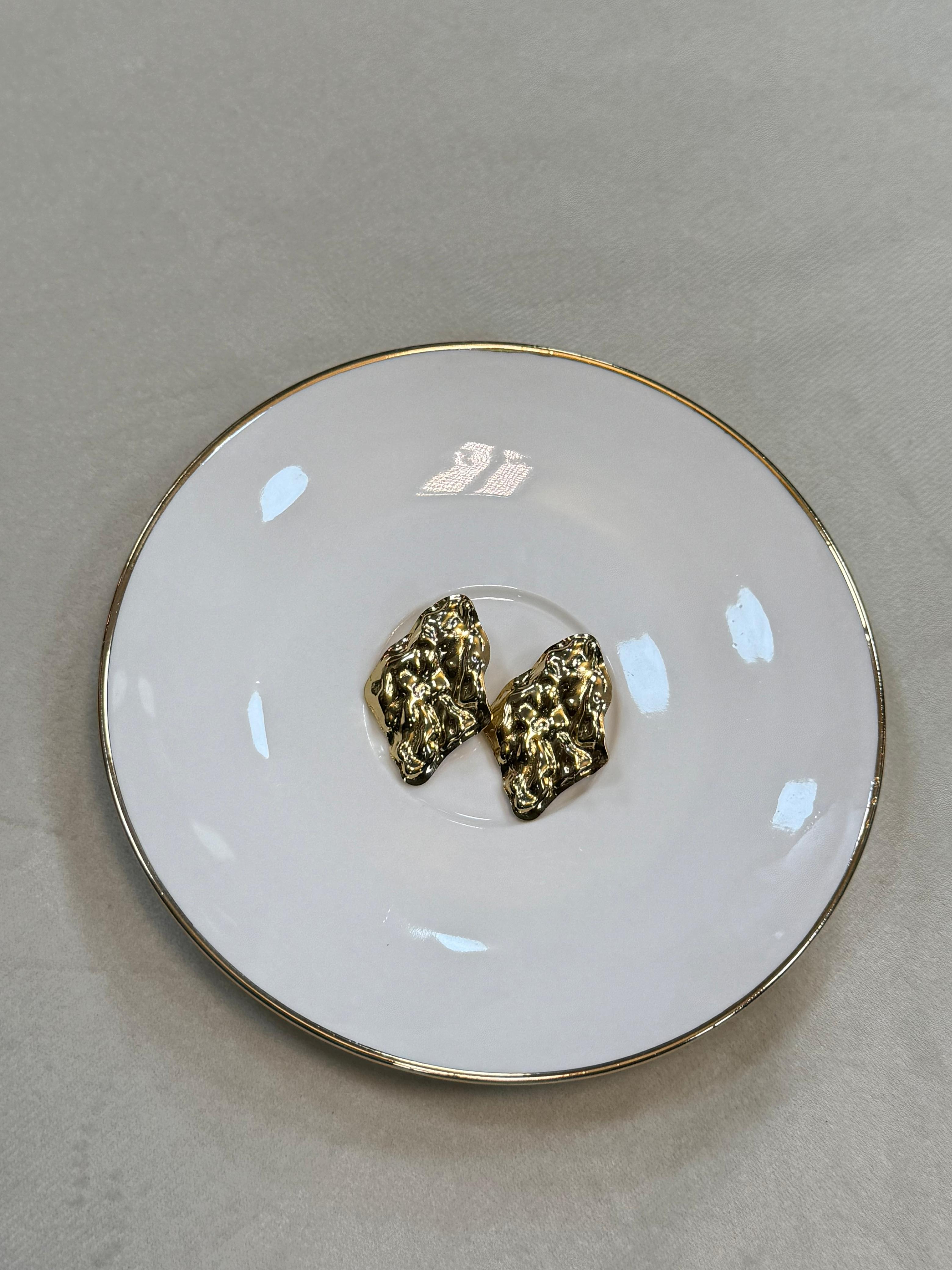 Textured Gold-Plated leaf Earrings