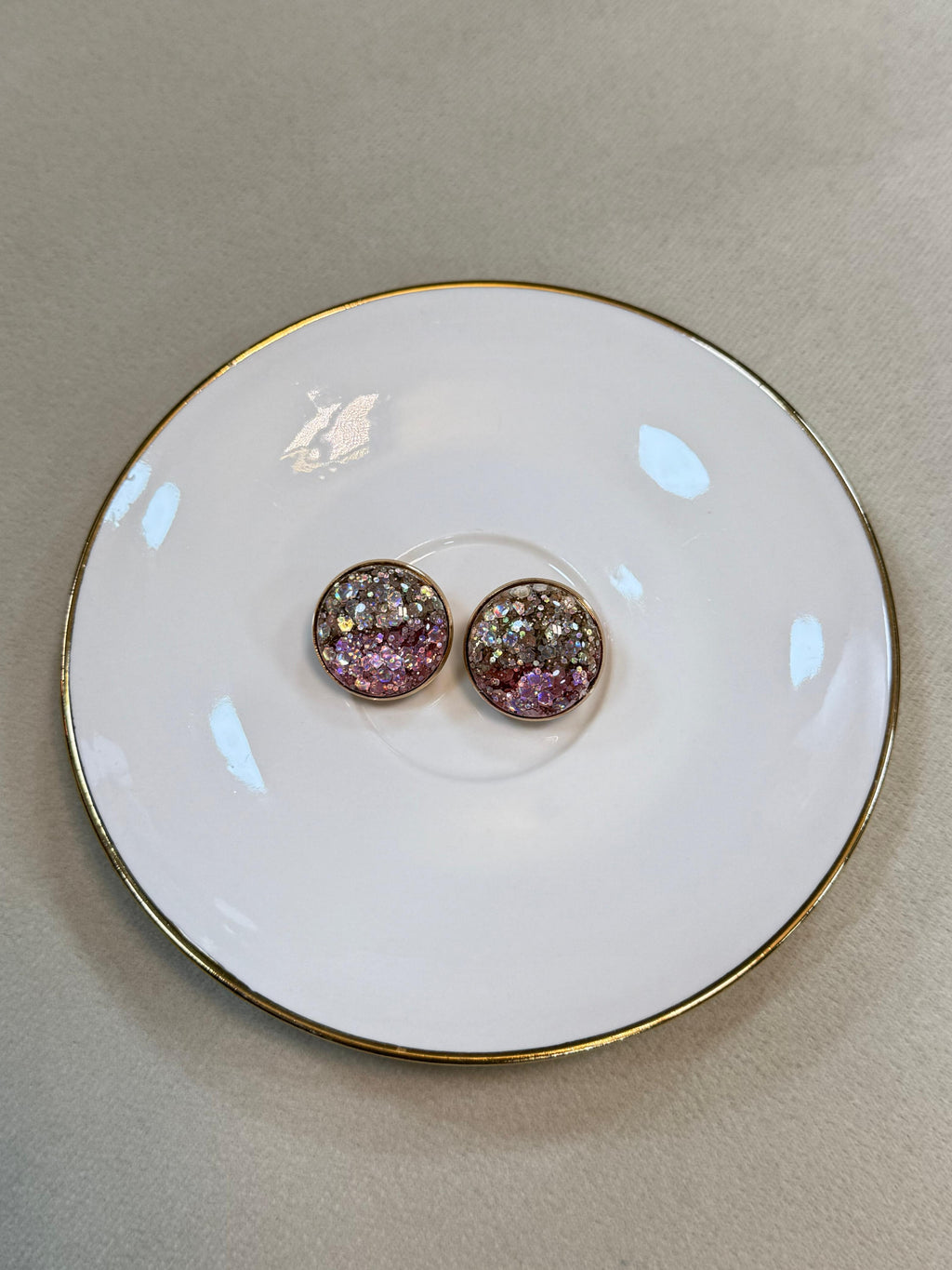 Resin bling stud earings